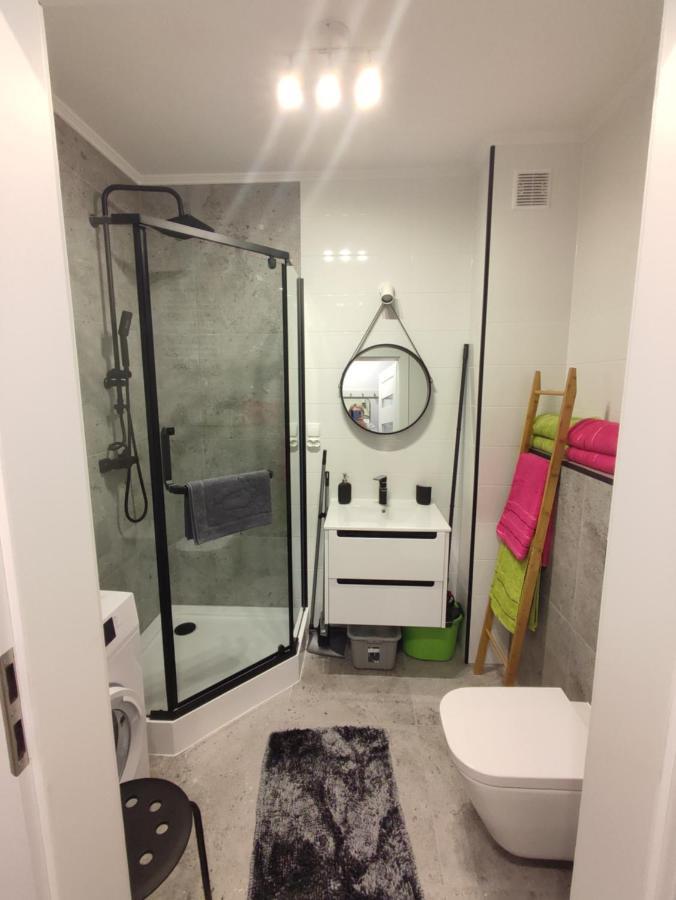 Lux Apartament Odkryj - Bieszczady Ustrzyki Dolne Bagian luar foto