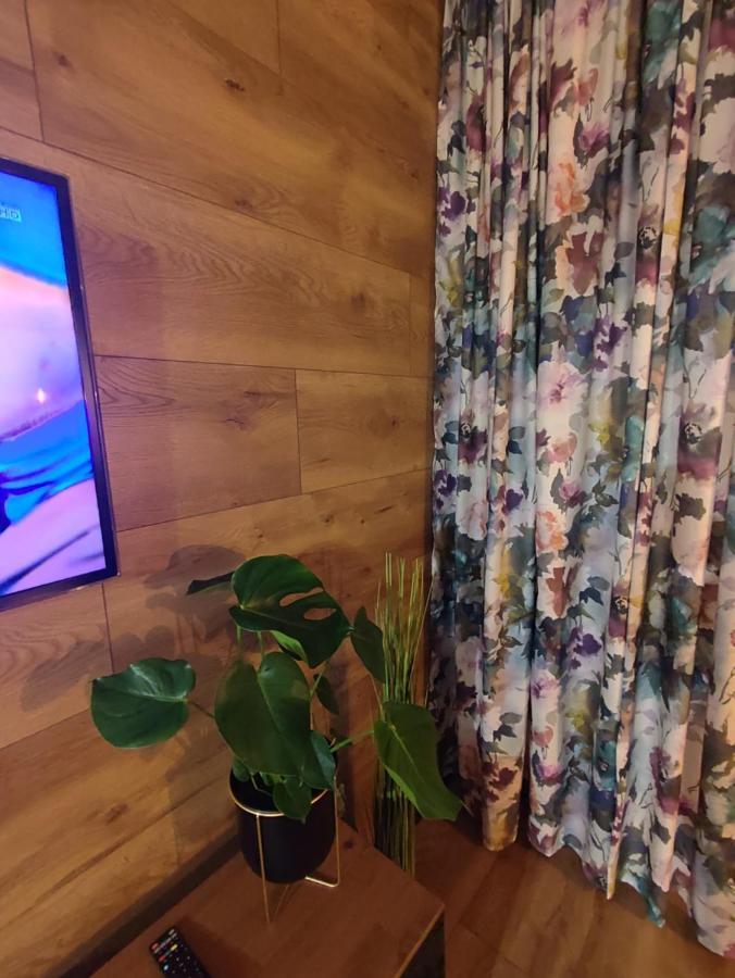 Lux Apartament Odkryj - Bieszczady Ustrzyki Dolne Bagian luar foto